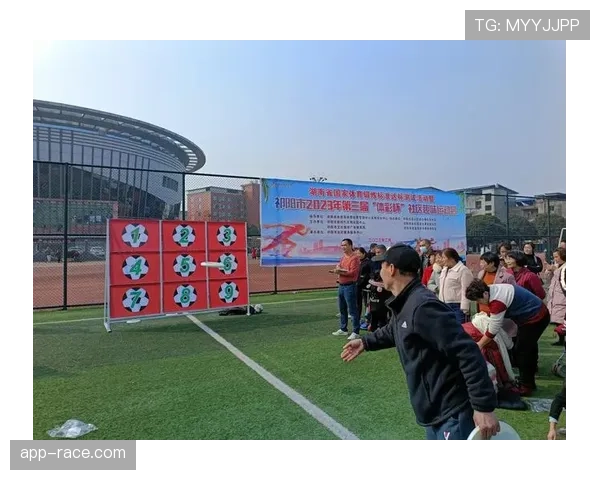 校园足球项目引入“射门挑战赛”，以趣味方式提升青少年射门转化意识